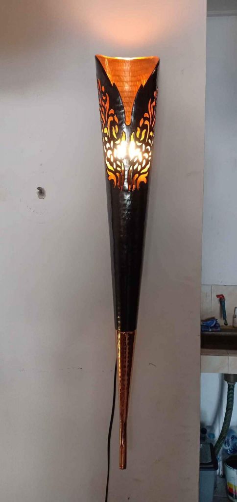 lampu dinding tembaga