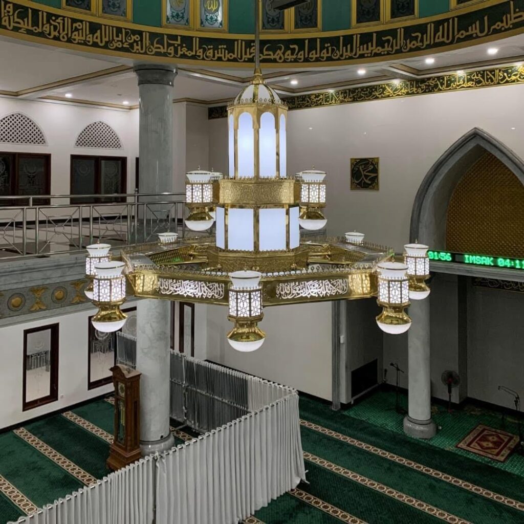 Lampu Hias Masjid Gantung