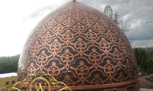 Kubah tembaga masjid berkualitas dari WahidArt dengan desain estetis dan daya tahan tinggi.